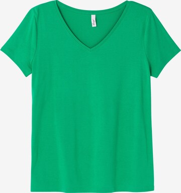 T-shirt SHEEGO en vert : devant