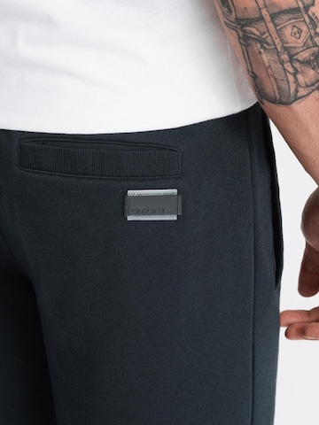 Regular Pantalon Ombre en noir