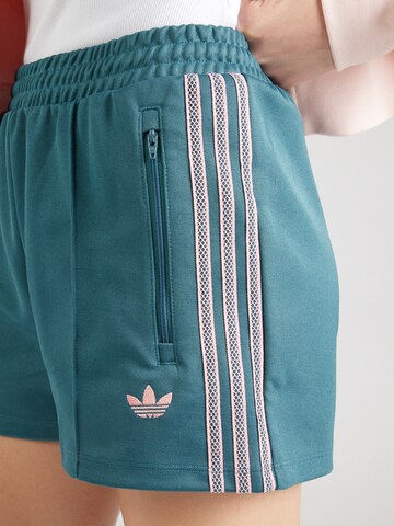ADIDAS ORIGINALS Avar lõige Püksid 'Summer Glow', värv roheline