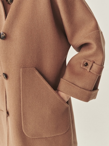 TATUUM - Abrigo de invierno 'MORIWIA' en beige