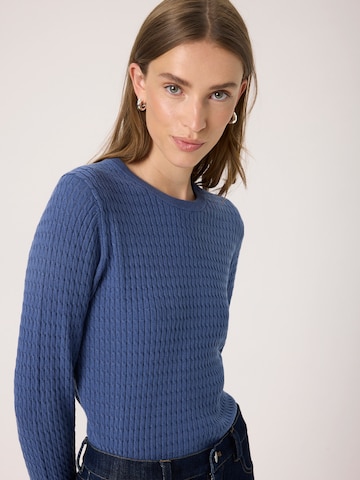 SOAKED IN LUXURY Pullover 'SLSpina' in Blau