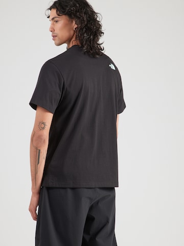T-Shirt 'MOUNTAIN PLAY' THE NORTH FACE en noir