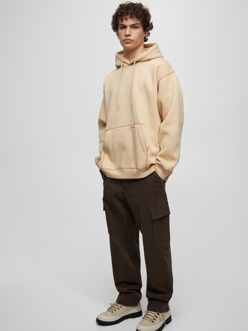 Pull&Bear Loose fit Cargo Pants in Brown: front