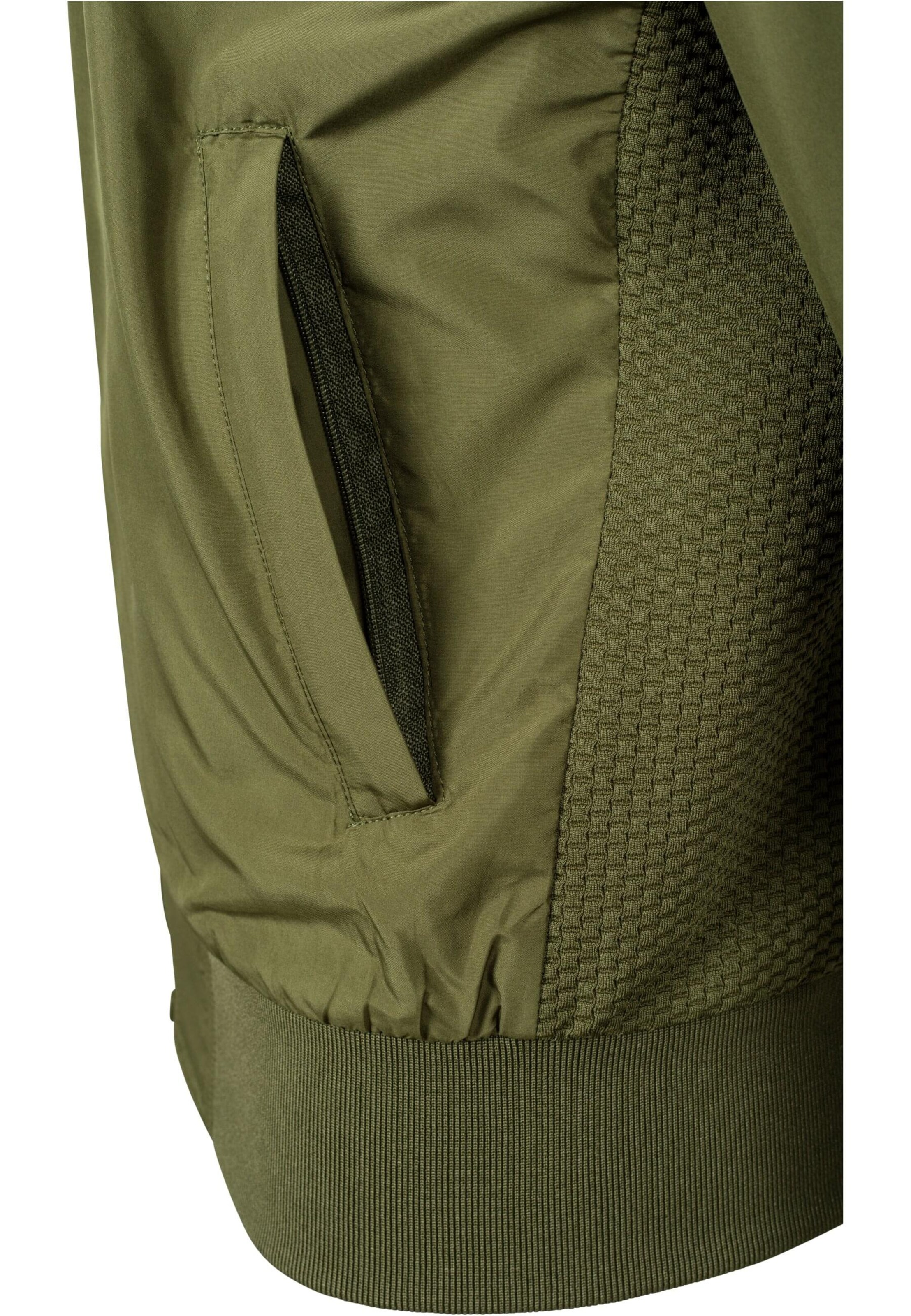 žalia Urban Classics Demisezoninė striukė