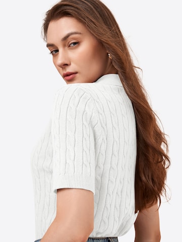 Imily Bela Svetr – bílá