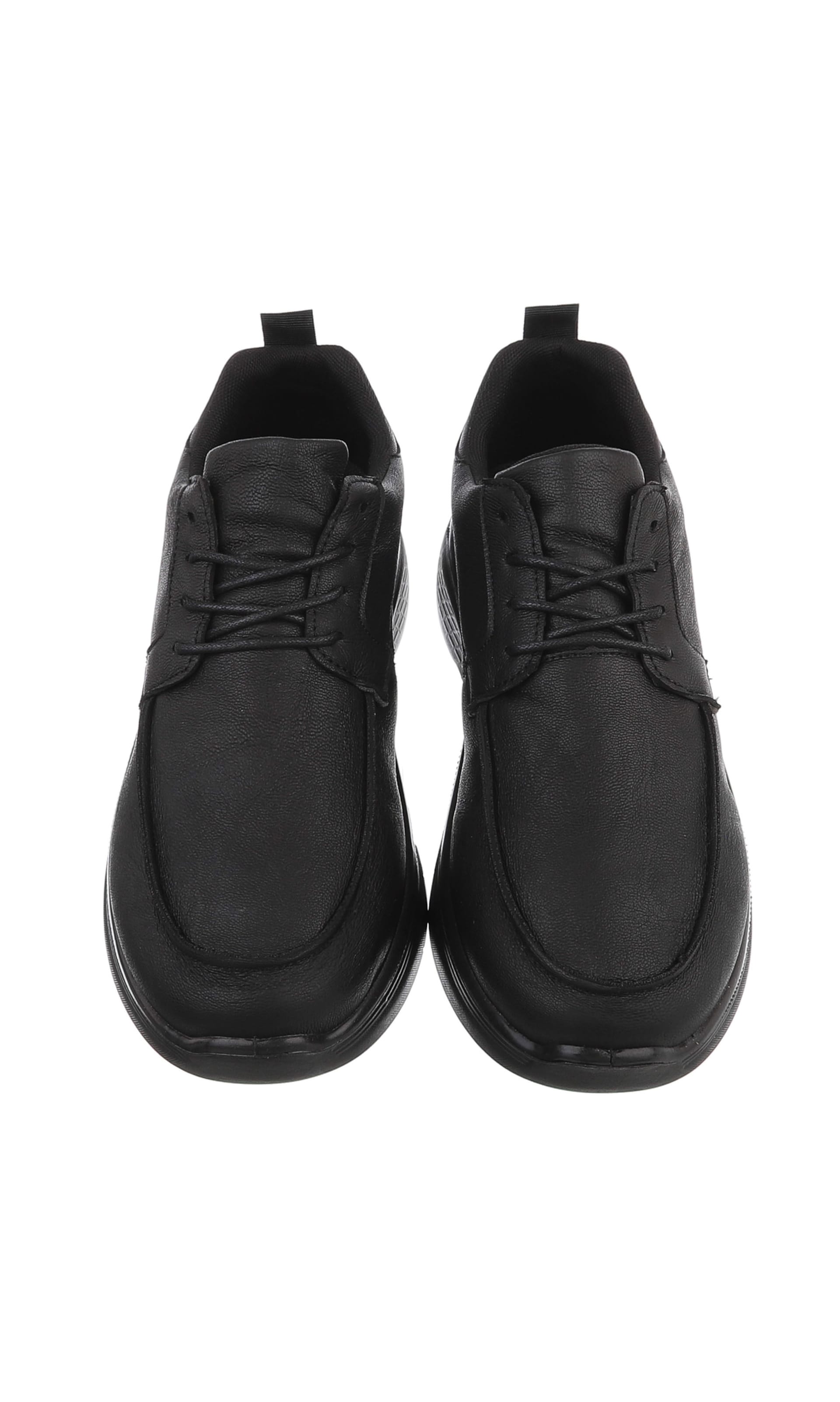 CoolWalk Lace-Up Shoes in Black