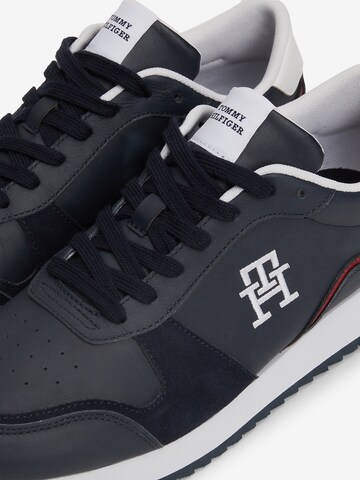 TOMMY HILFIGER Sneakers in Blue