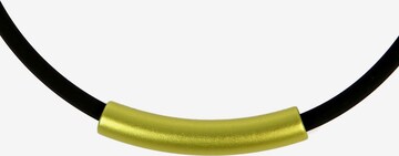 Chaîne DeMarie en jaune : devant