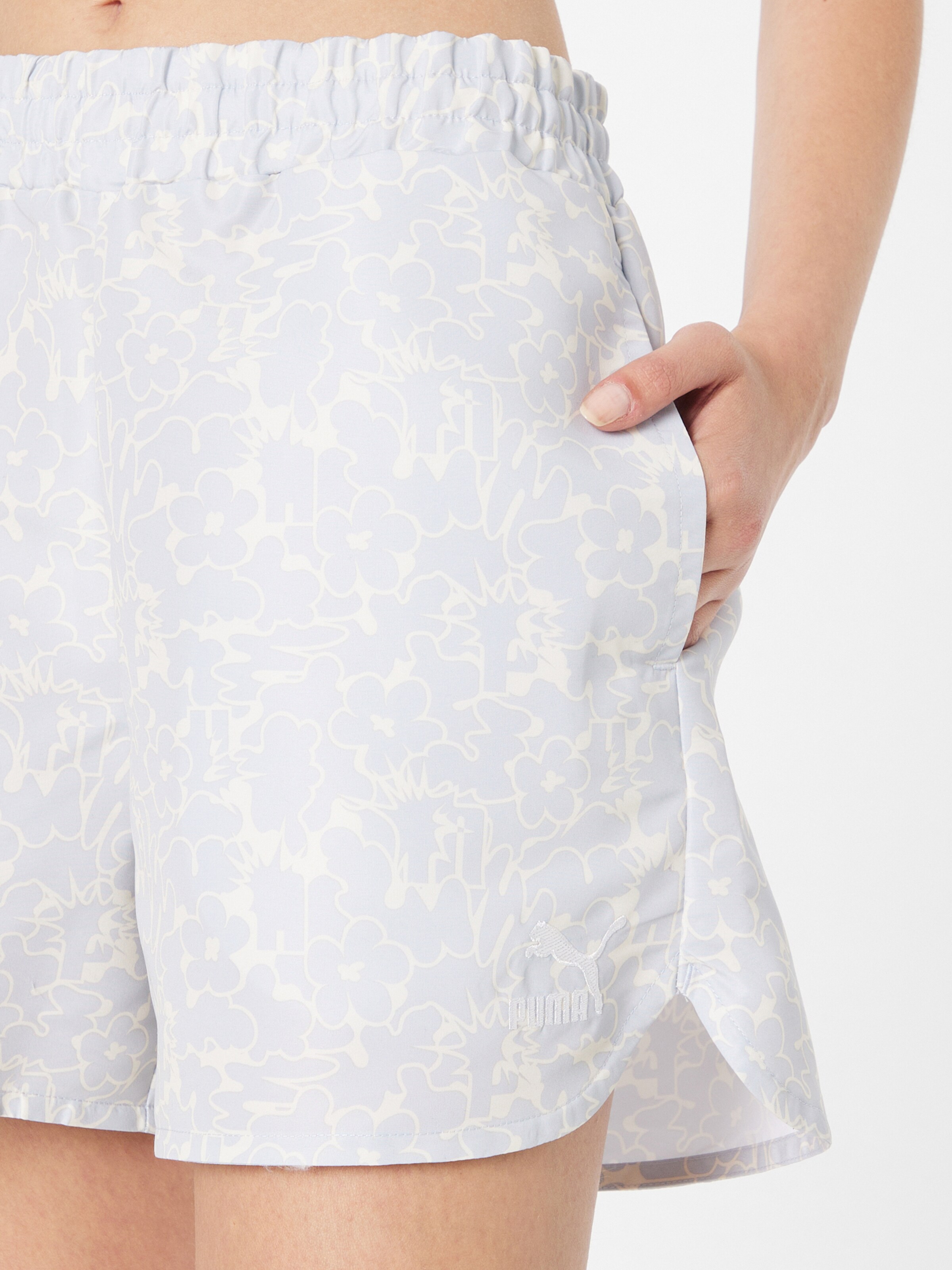 Frauen Hosen PUMA Shorts in Pastellblau - QE45262