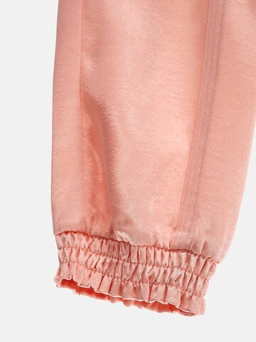 Effilé Pantalon GUESS en rose