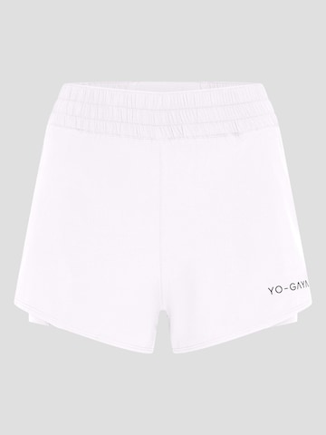 Largi Pantaloni sport 'Ultimate Running' de la YO-GAYA pe alb: față