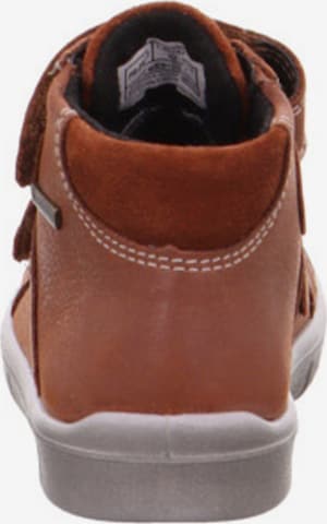 SUPERFIT - Zapatos primeros pasos 'Ulli' en marrón