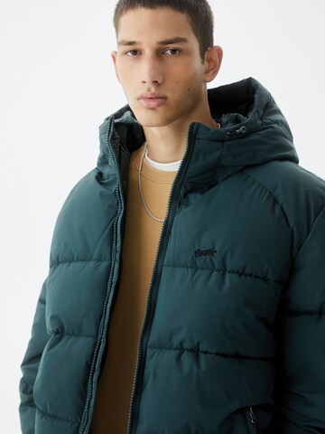 Veste mi-saison Pull&Bear en vert