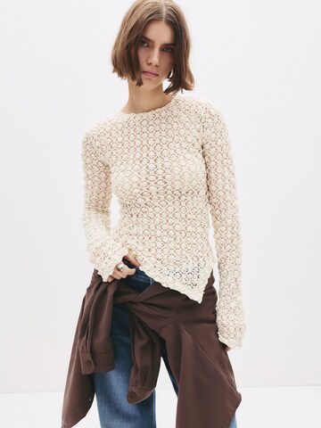 Pull&Bear Shirt in Beige: front