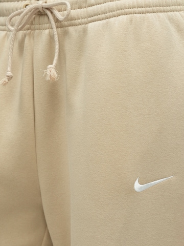 Nike Sportswear Tapered Hose 'Phoenix Fleece' in Braun
