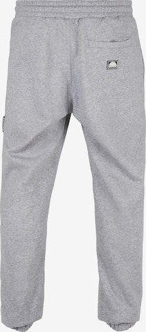 Loosefit Pantalon SOUTHPOLE en gris