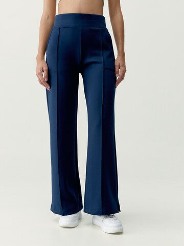 Born Regular Sportbroek ' Thashi ' in Blauw