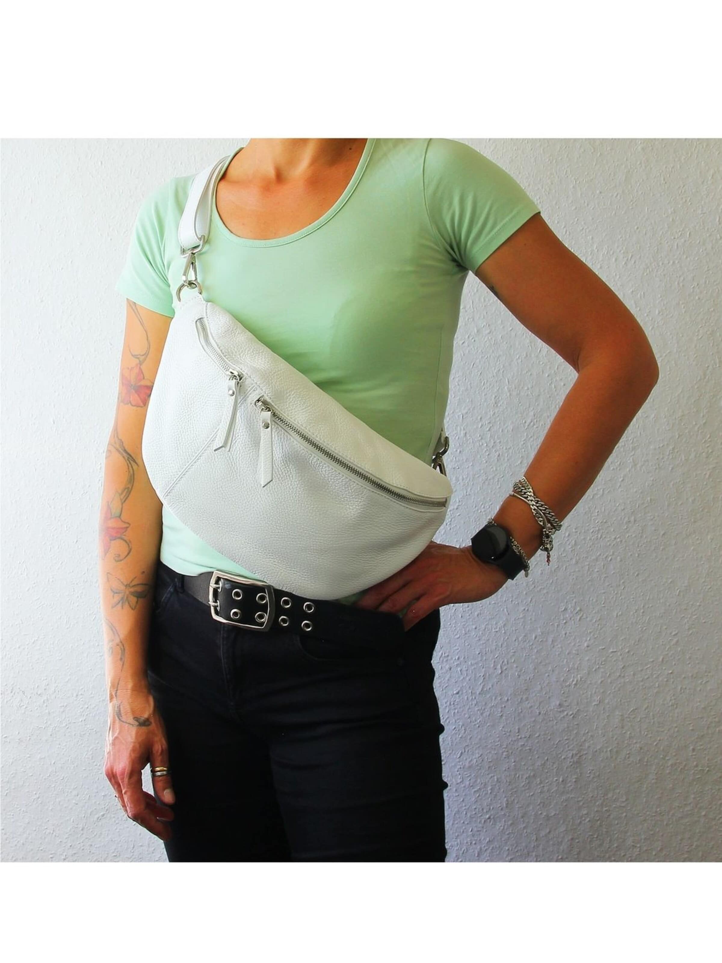 Florence Belt bag in White