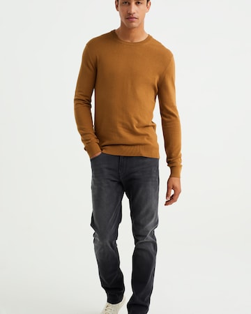 WE Fashion Pullover in Braun