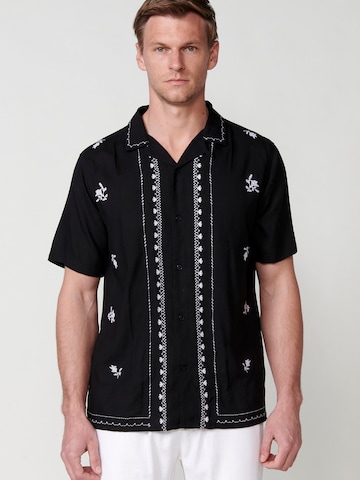KOROSHI Regular fit Button Up Shirt in Black: front