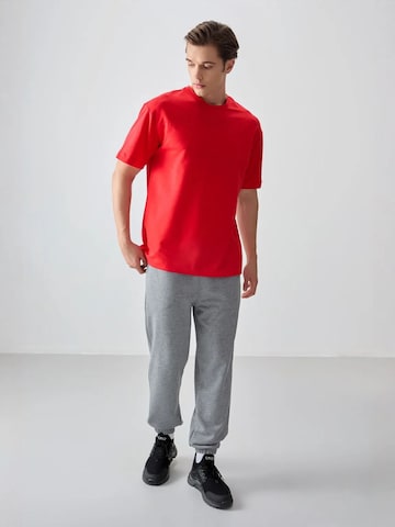 Tommy Life T-Shirts in Rot
