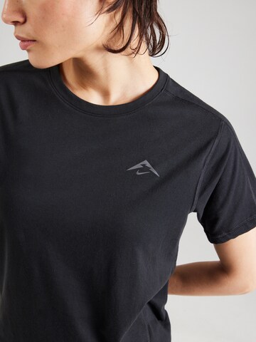 NIKE - Camiseta funcional 'TRAIL' en negro