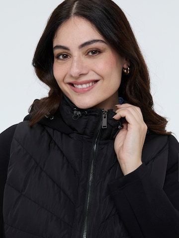 Giacca invernale di Fiorella Rubino in nero
