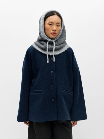 OBJECT - Gorra 'MILU' en gris: frente