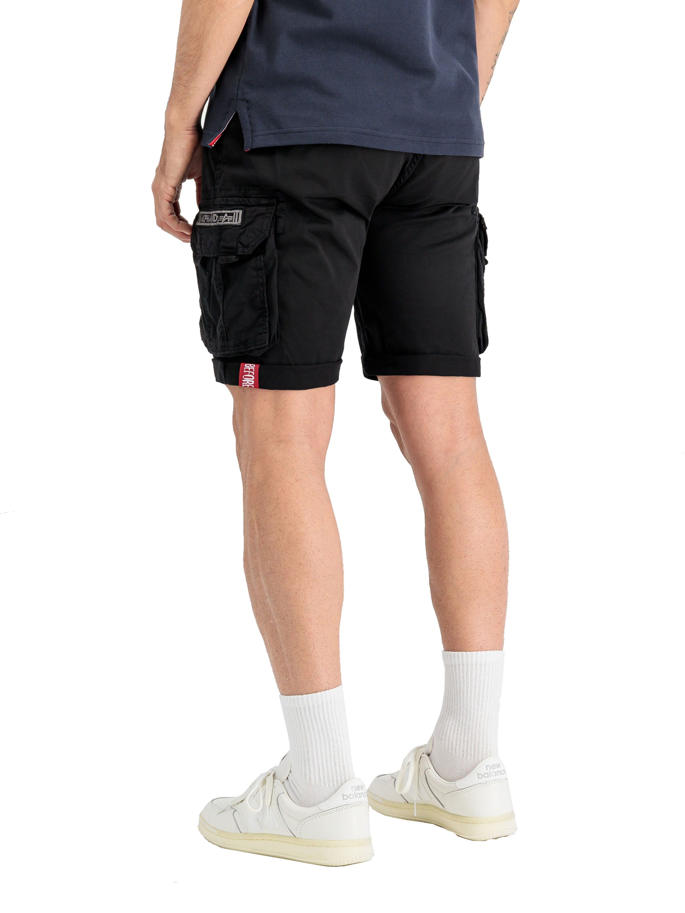ALPHA INDUSTRIES Regular Hose‌‌‌‌‌‌‌‌‌‌ in Schwarz