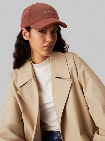Calvin Klein Cap in Braun: Vorderseite