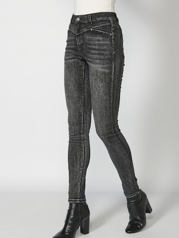 KOROSHI Slimfit Jeans i svart