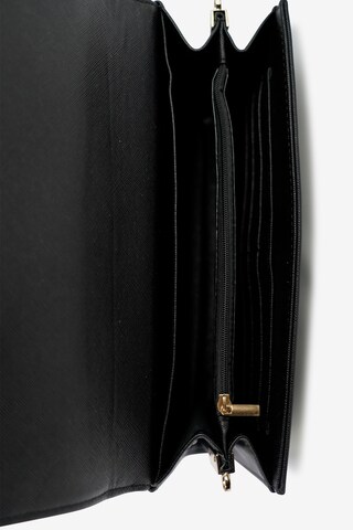 HARPA Clutch in Black