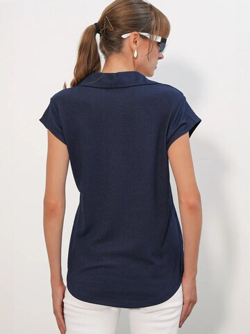 Bigdart Blouse in Blue