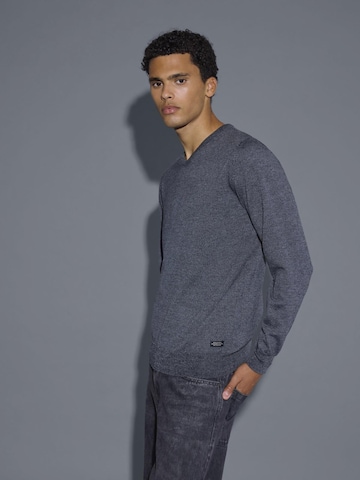 Pull-over 'Bruton' BLEND en noir