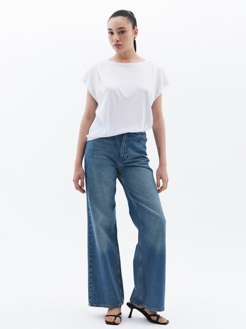 OXXO Shirt in White