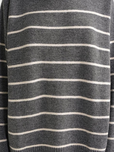 MixRay Oversized Sweater in Dark grey / White, Item view