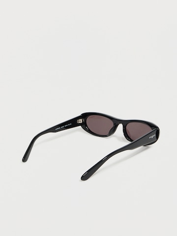 VOGUE Eyewear Слънчеви очила '0VO5695SU' в черно