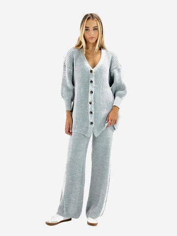 Elara Hausanzug in Grau: Vorderseite