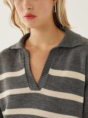 Hiccup Pulover 'Pullover' | siva barva