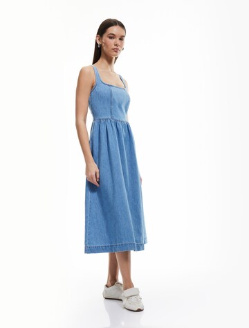 Koton Kleid in Blau