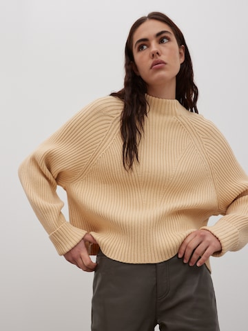 Pull-over 'Yina' EDITED en beige : devant