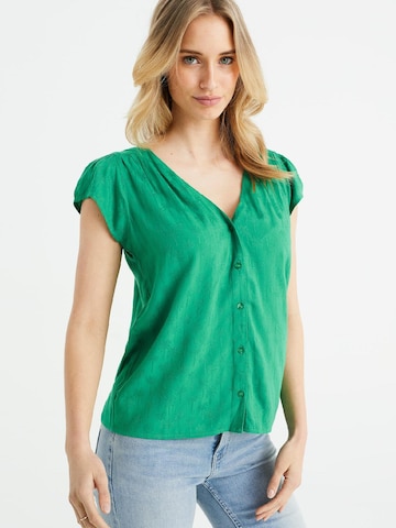 WE Fashion Blouse in Green: front