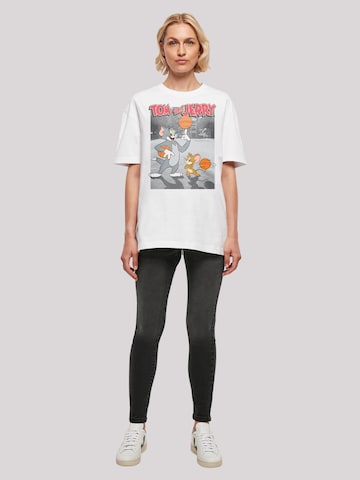 T-shirt oversize 'Tom und Jerry Basketball Buddies' F4NT4STIC en blanc