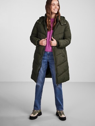 PIECES Winter coat 'Jamilla' in Green