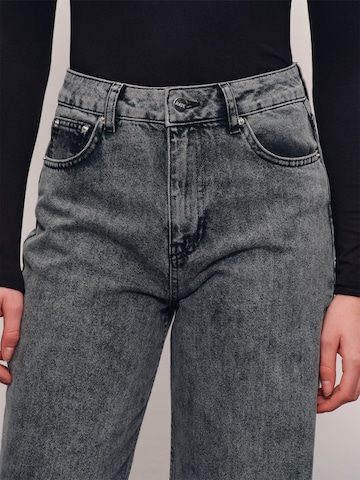 RÆRE by Lorena Rae Wide leg Jeans i grå