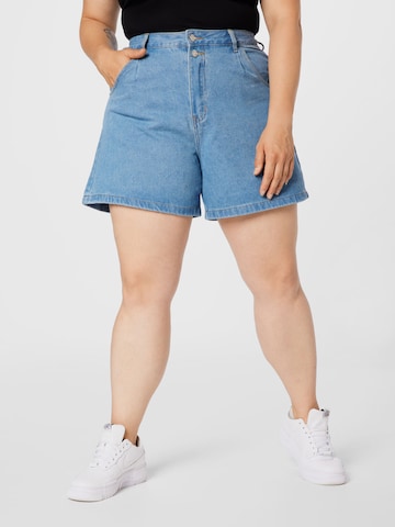 Missguided Plus Regular Pleat-front jeans in Blue: front