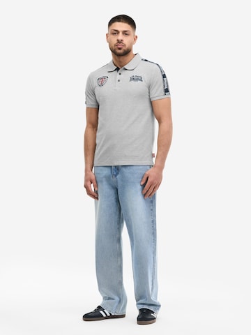 Tricou 'Pelton' de la LONSDALE pe gri