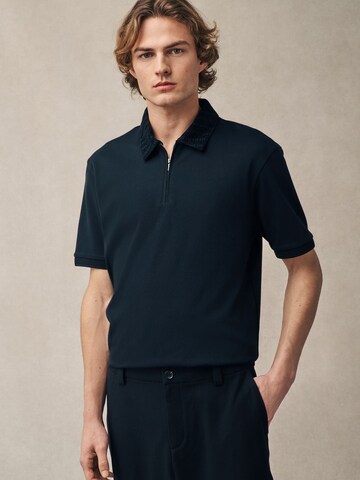 T-Shirt Next en noir : devant