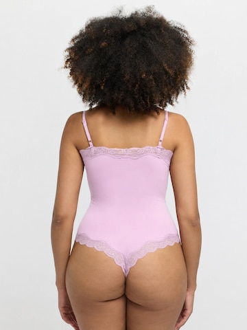 Body 'Bodysuit String mit Lace' cfab en violet