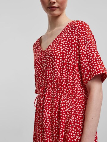 Robe 'Nya' PIECES en rouge